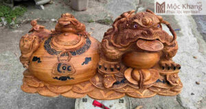 Tượng thiềm Thừ Trấn Chum Gỗ Ngọc Am