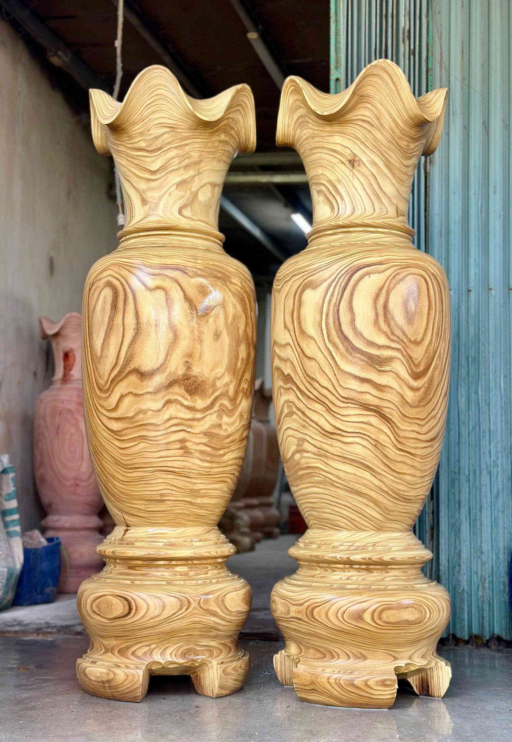 Lục Bình Gỗ Cẩm Vàng Cao 180 (cm)