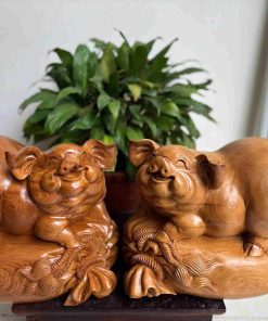 Tượng Heo Gỗ Ngọc Am Cao 25 (cm)