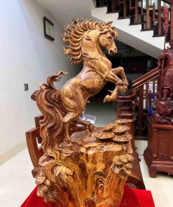 Tượng Nhất Mã Phi Thiên Gỗ Cẩm Cao 62 (cm)