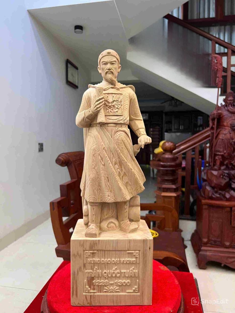 Tượng Trần Quốc Tuấn Gỗ Ngọc Am Cao 70 (cm)