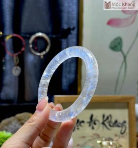 Vòng Tay Bạch Nguyệt Quang